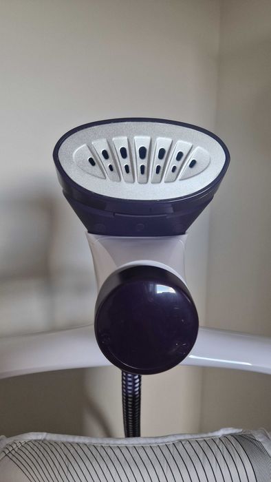 Parownica do ubrań PHILIPS GC557/30