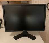 Монитор 22" Dell 2210F (в отличном рабочем состоянии)