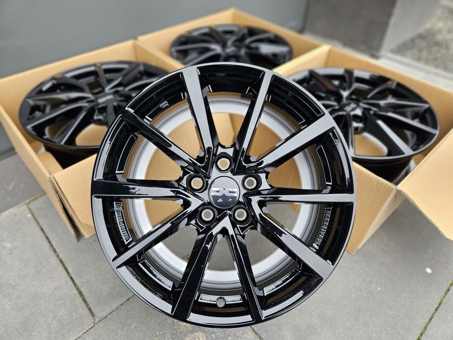 Dacia Duster III 17 " Nowe 5x114,3 Duster 2025 Felgi Czarne Alufelgi