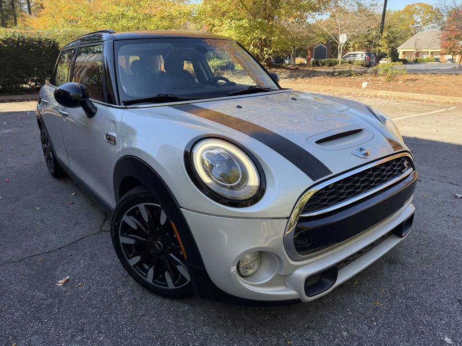 MINI Cooper S      2017