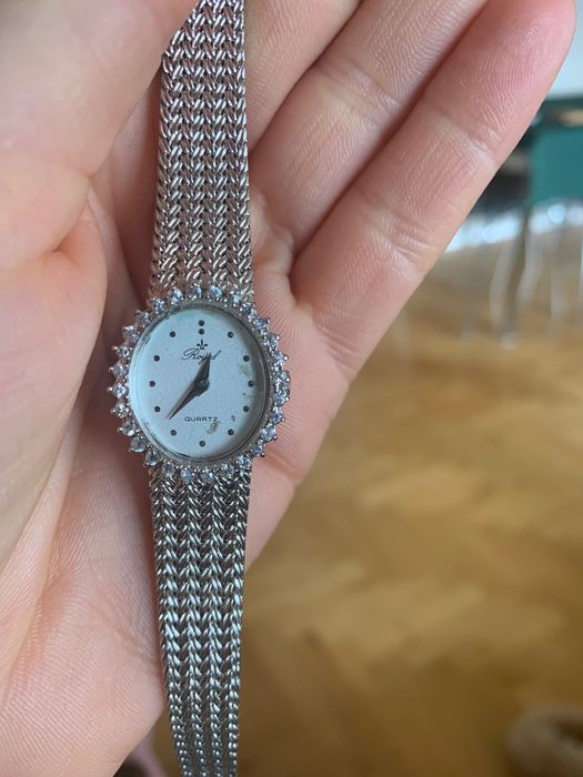 Zegarek damski uk firma Royal srebrny