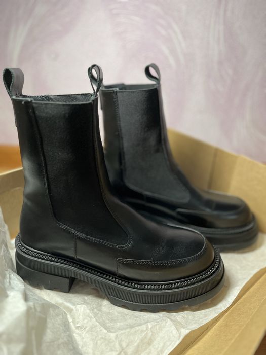 Зимові чоботи челсі