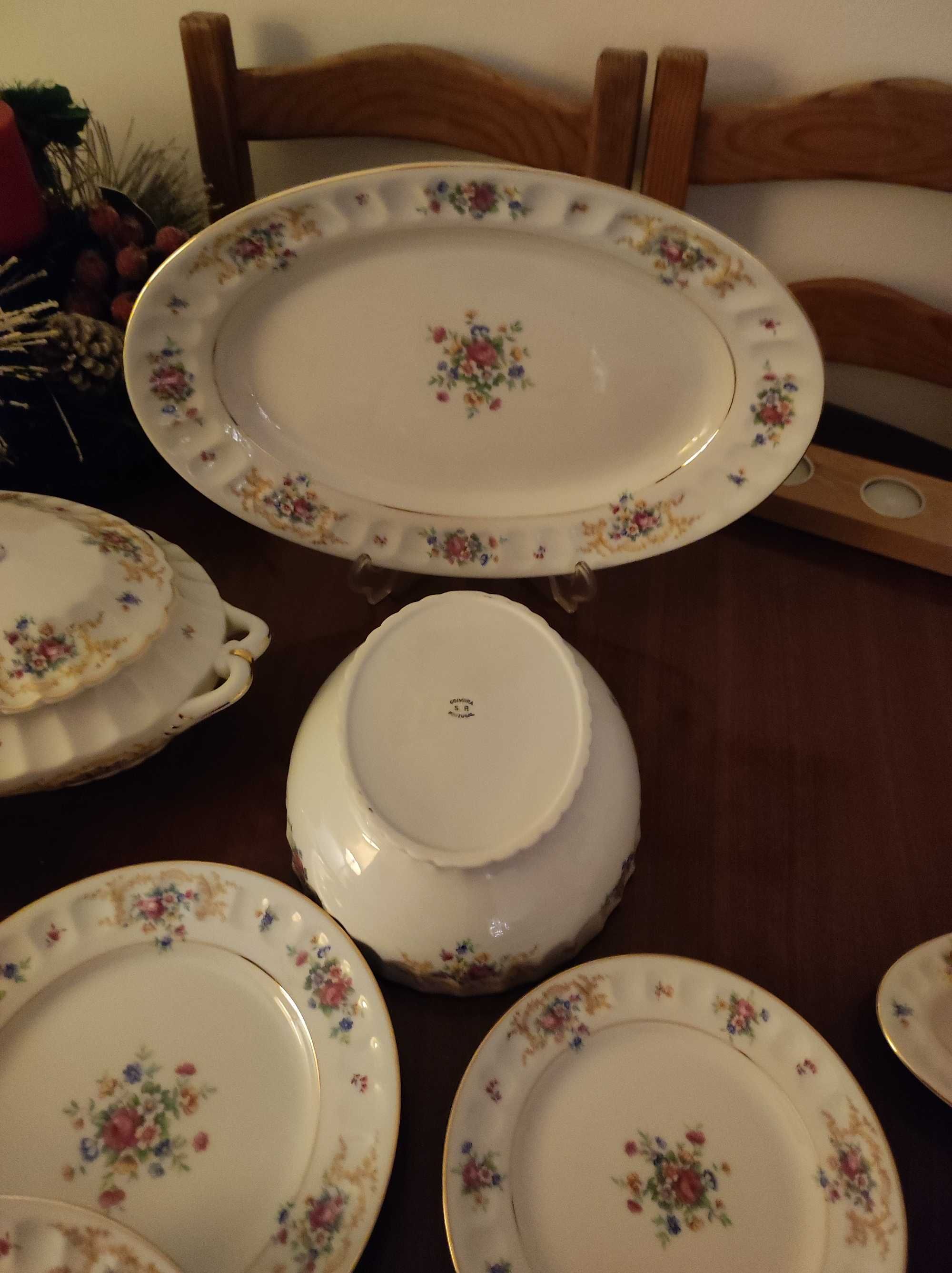 Serviço de Jantar de Porcelana de Coimbra de 1948