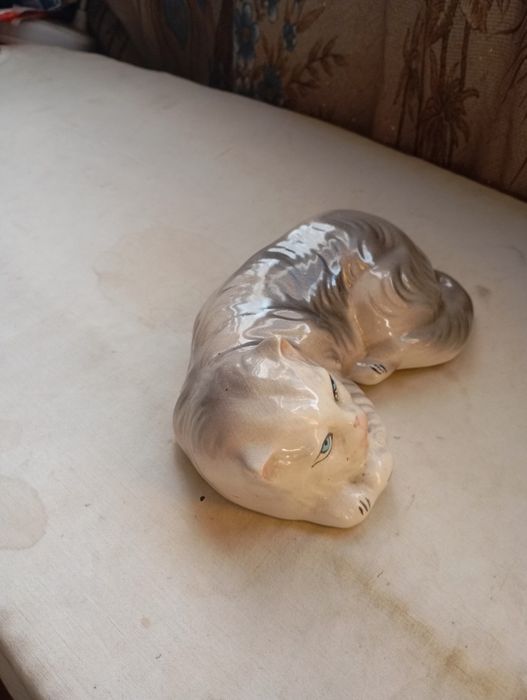 форфоровая статуєтка продам