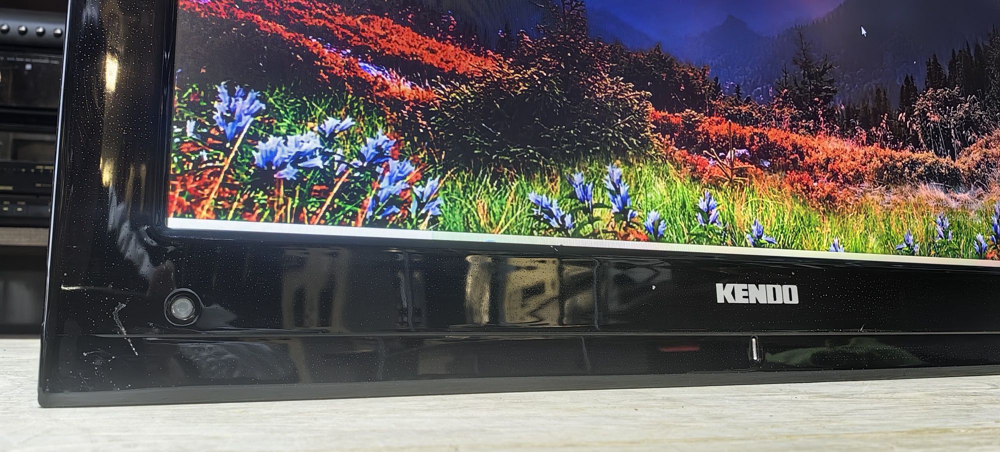 Телевізор Kendo Led 19HD121/HDMI/VGA/пульт