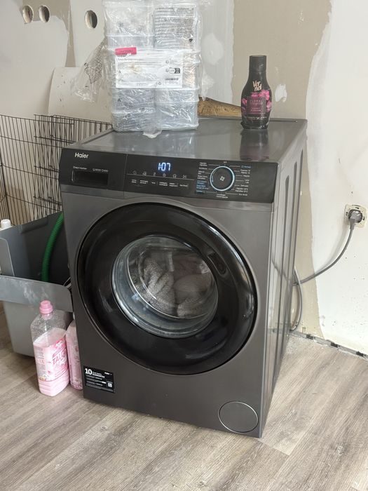 Máquina de lavar marca roupa  HAIER 9 kg em estado impecavel