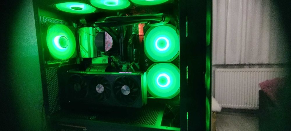 Ryzen 7 7700 RX 7600 16GB  b650 32GB 7200MHz   PX700 1TB 850w komputer