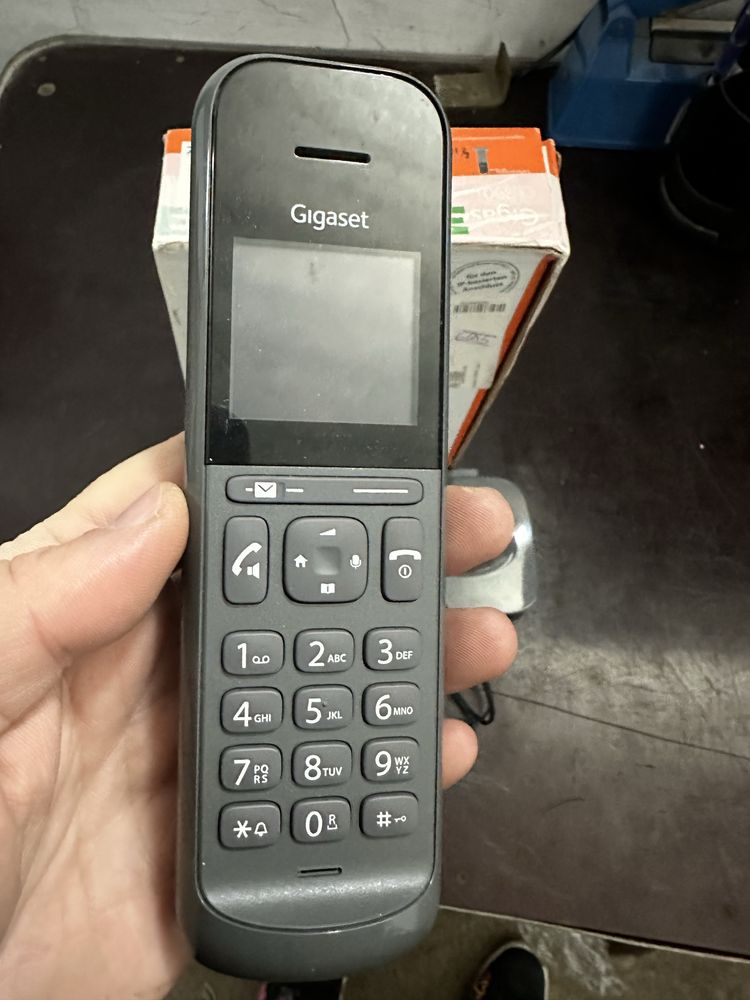 Телефон Gigaset CL390HX ip телефон