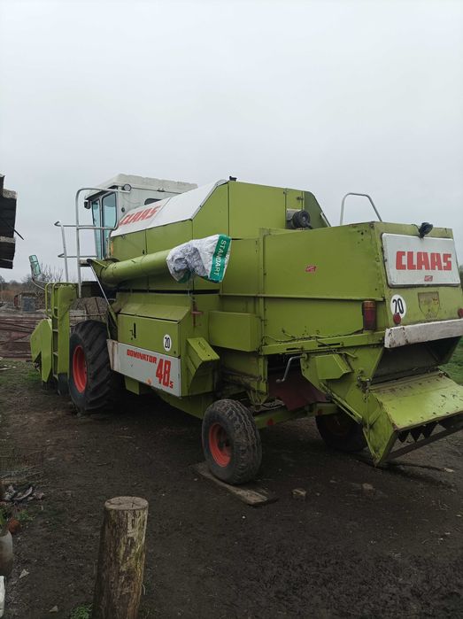 Клаас домінатор 48