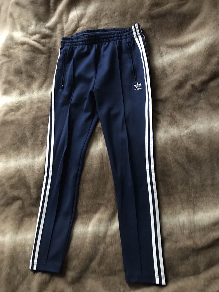 Adidas spodnie essentials S 36 dresowe granat  joggery legginsy
