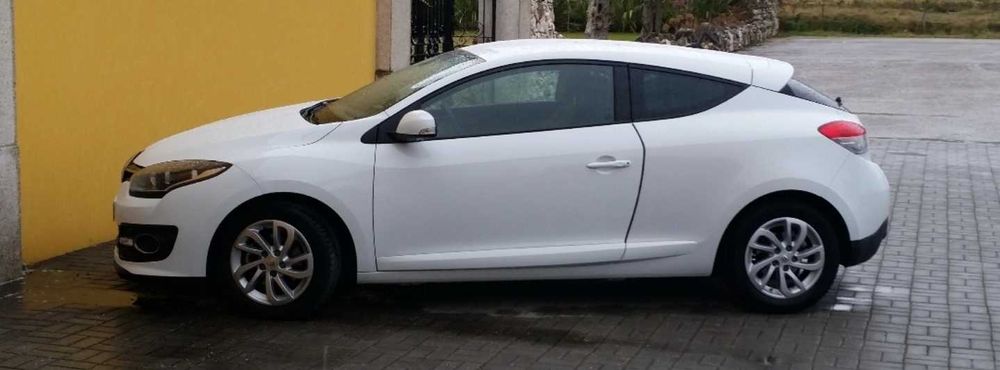 megane Coupe comercial