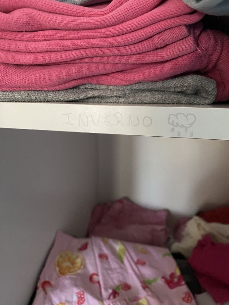 Roupeiro / guarda roupa