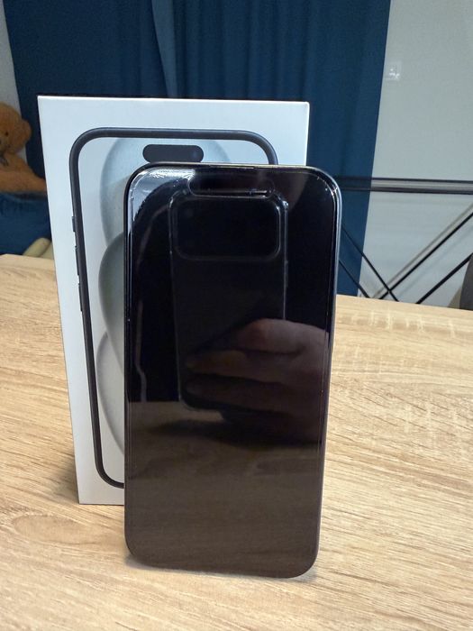 Iphone 15 128 GB, bateria 88%