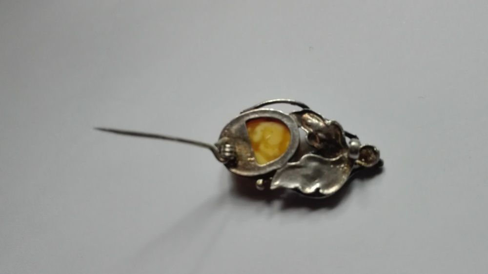 Украшение Пейзажный прибалтийский Янтарь цветок в серебре, брошь.