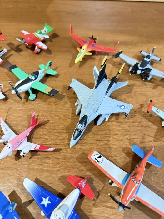 Coleção de 18 Aviões