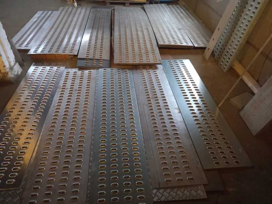 Blacha Lohr ocynk 6 otworów 750mm gróbość 4mm Producent