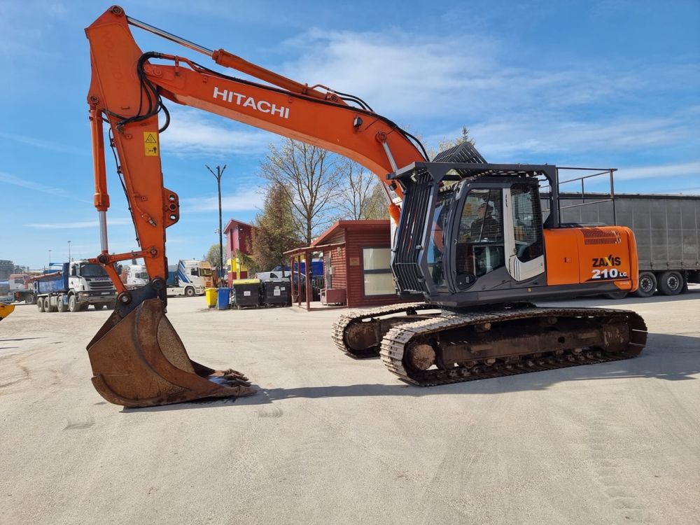 Продам экскаватор Hitachi Zx  210 lc , 2012 г
