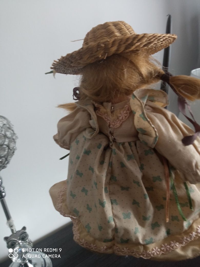 Lalka porcelanowa