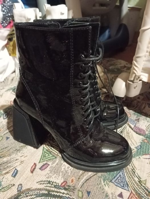 Продам обувь почти новая