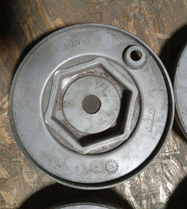 Dekielki Opel ATS 1049