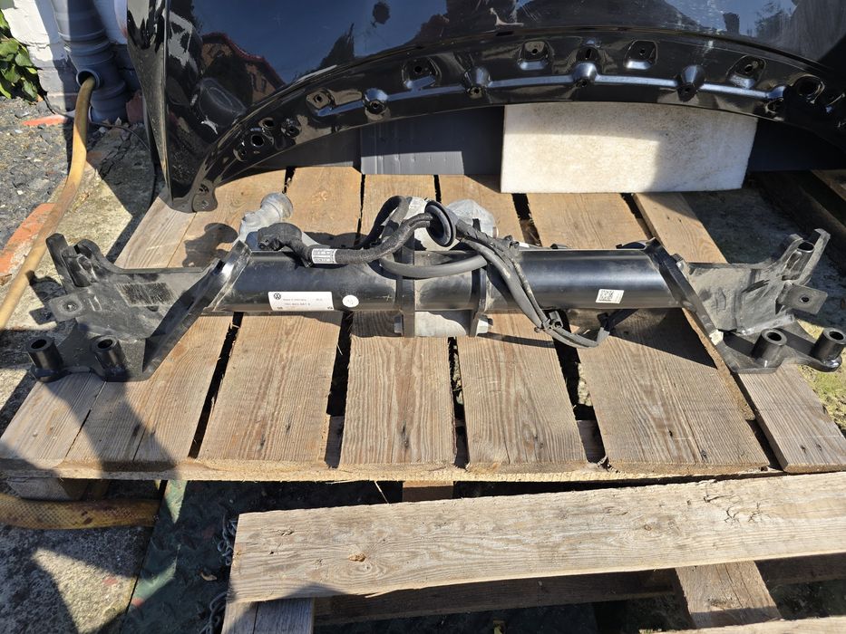 Volkswagen touareg  lll hak elektryczny  orginalny