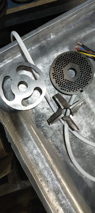 Волчок мясорубка 120 двух шнековый