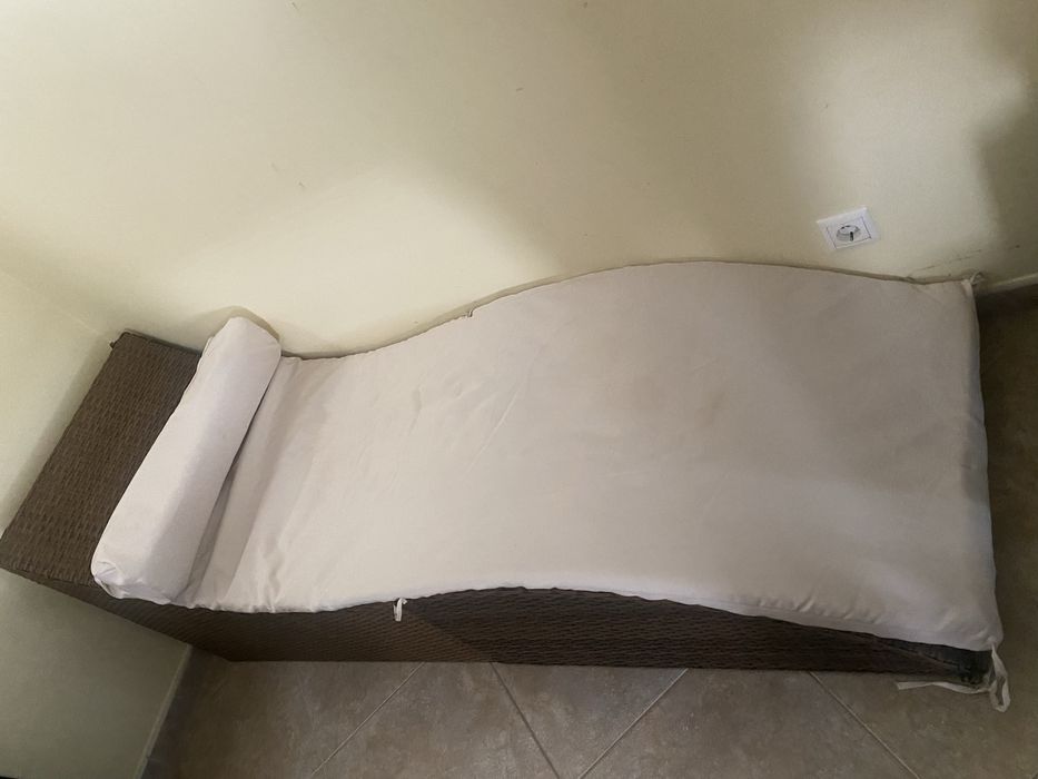 Cama de relaxe usado