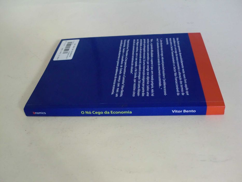 O Nó Cego da Economia
de Vitor Bento