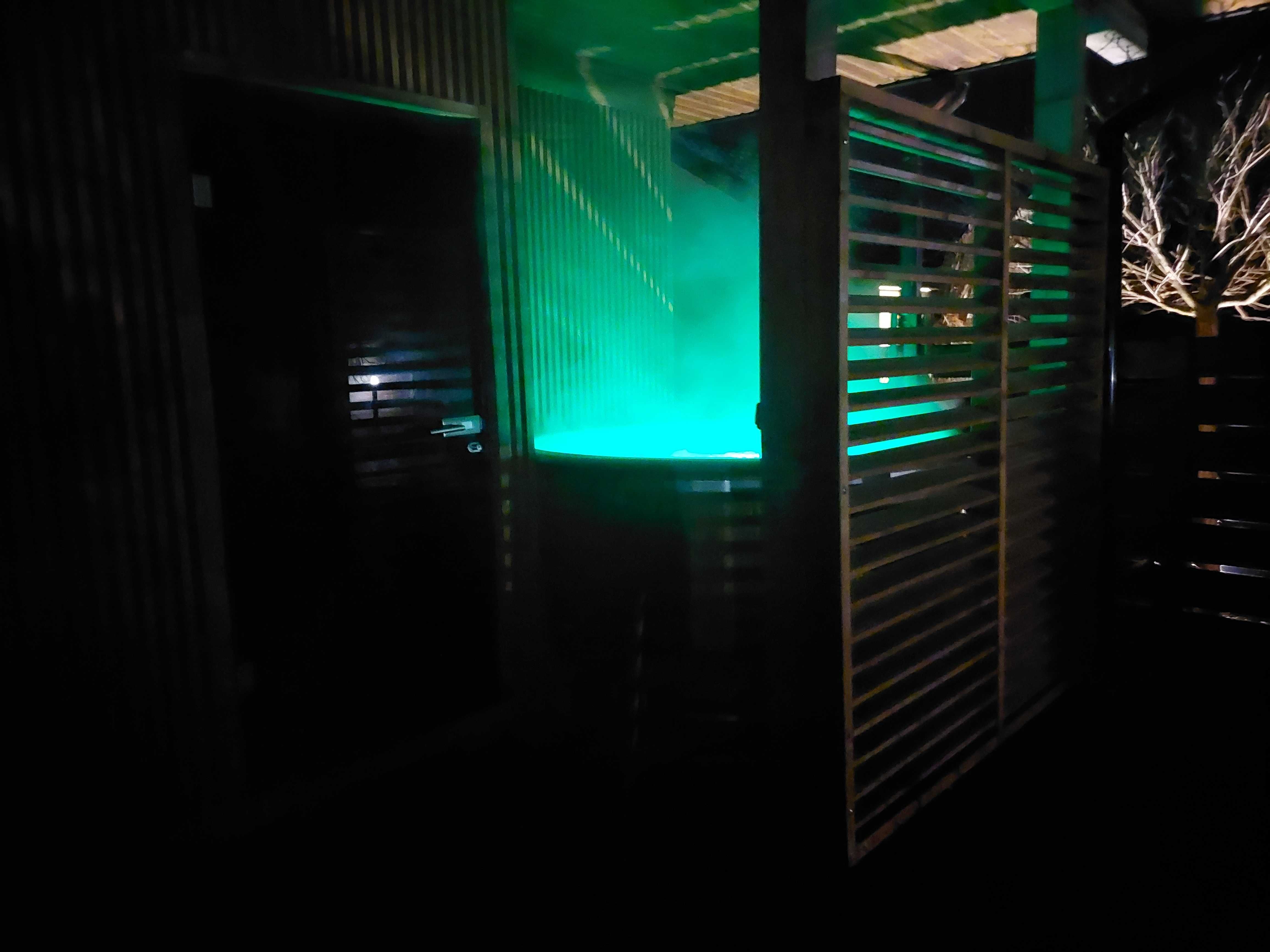 Domki z Kominkami, Sauną, Fotelem masującym, Xbox, Cymbergajem