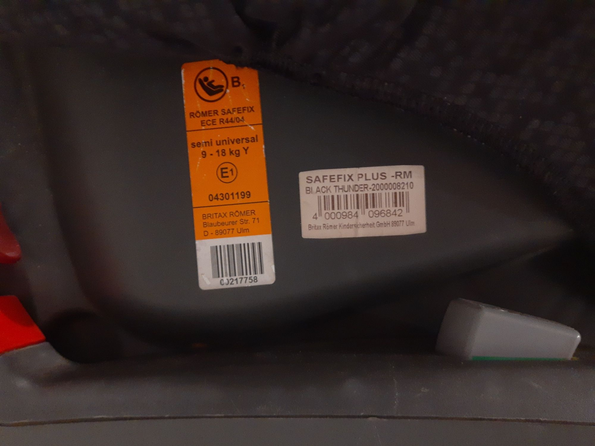 BRITAX ROMER SAFEFIX PLUS 9-18 kg black thunder isofix