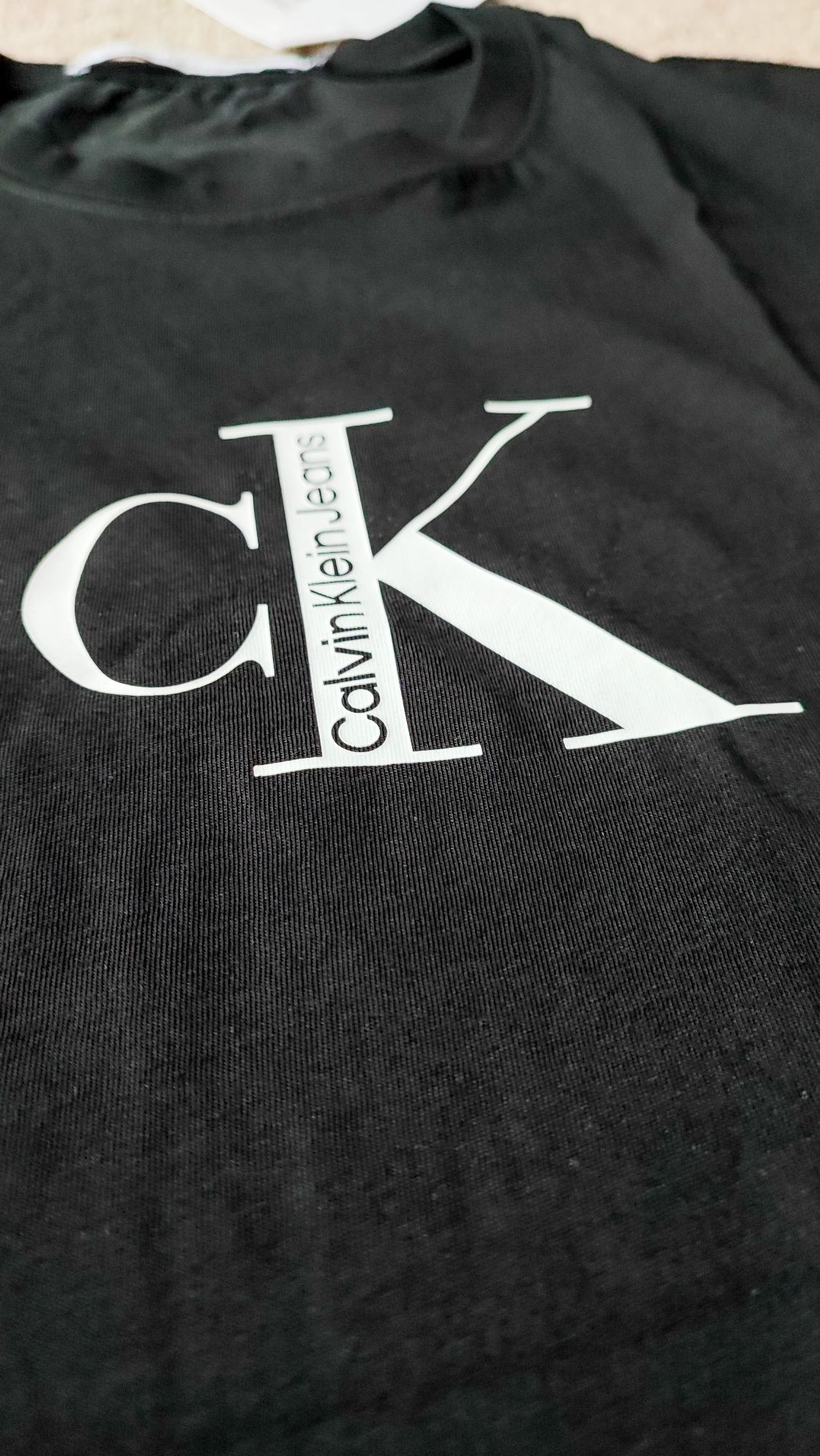 Calvin Klein t-shirt NEW