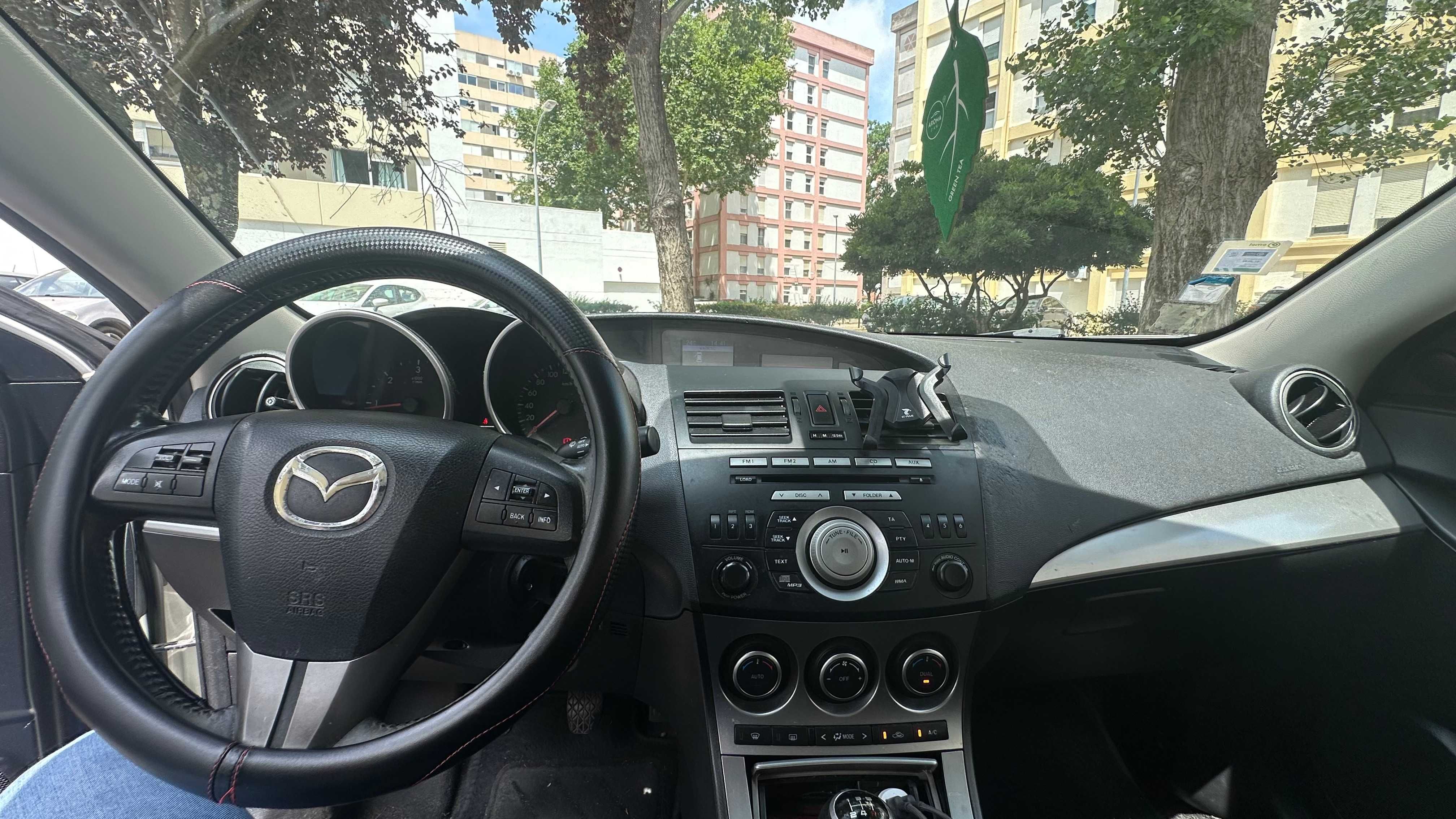 Mazda 3 MZ-CD 1.6 Exclusive Plus – 2010 (Branco Pérola)
