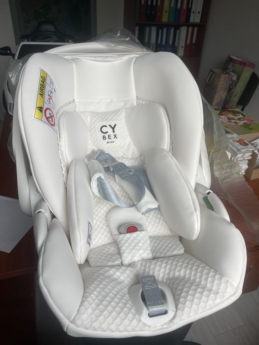 Продаеться автокрісло «Cybox”” для самих  найменших