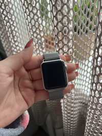 Продам Apple Watch 3