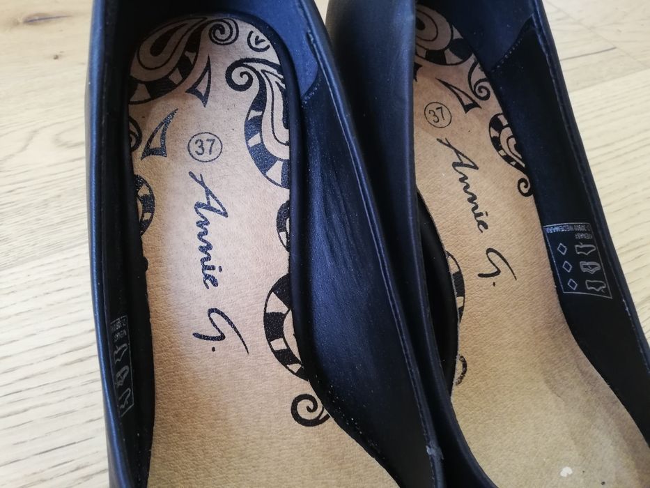 Szpilki czarne rozmiar 37 buty na obcasie