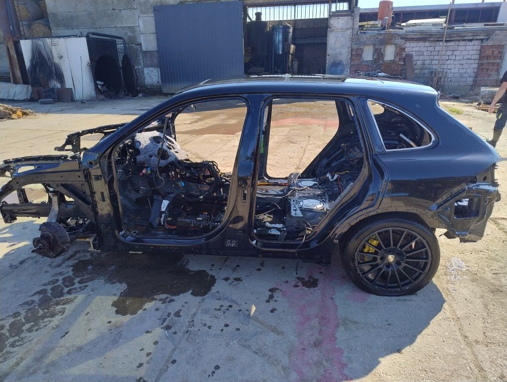 Sprzedam Porsche cayenne