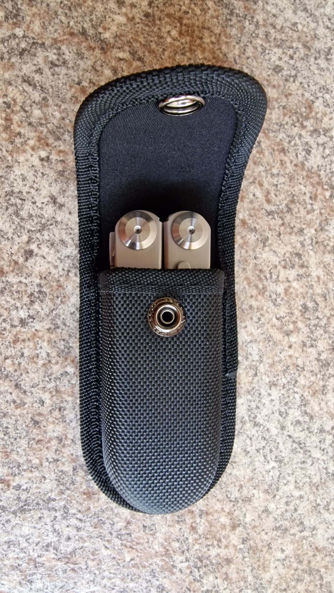 Multitool jak Leatherman Wave