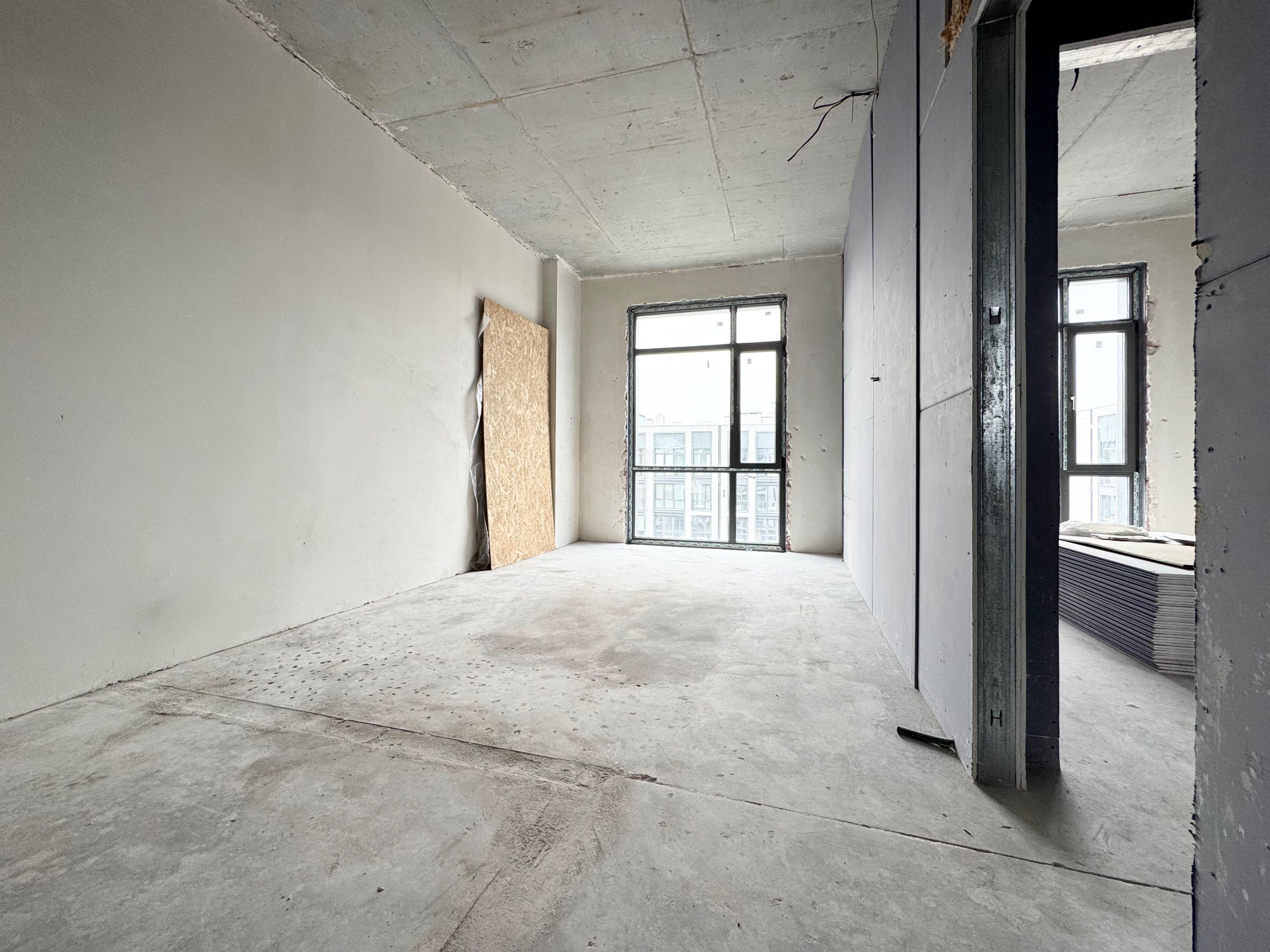 Продам ЖК Женева 3 ком квартиру, Geneve, 101м2, Цент, Короленко