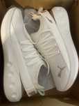 Nowe Buty Puma 38 damskie białe