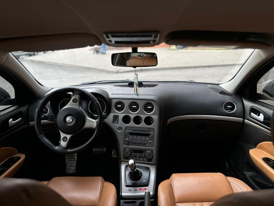 Alfa Romeo 159 2008 год