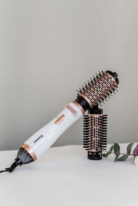 Фен-Brush  KEMEI