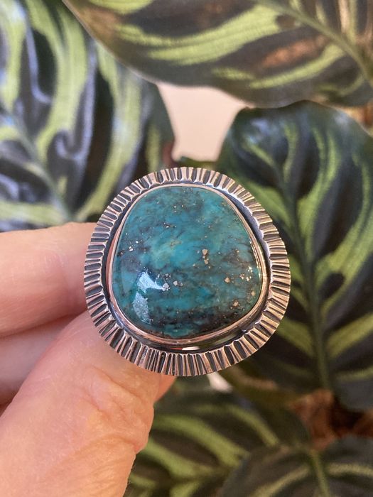 Pierścionek srebrny z chryzokolą, w stylu ORNO