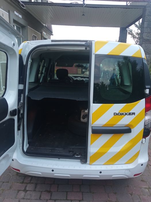 Рено докєр 2020 рік