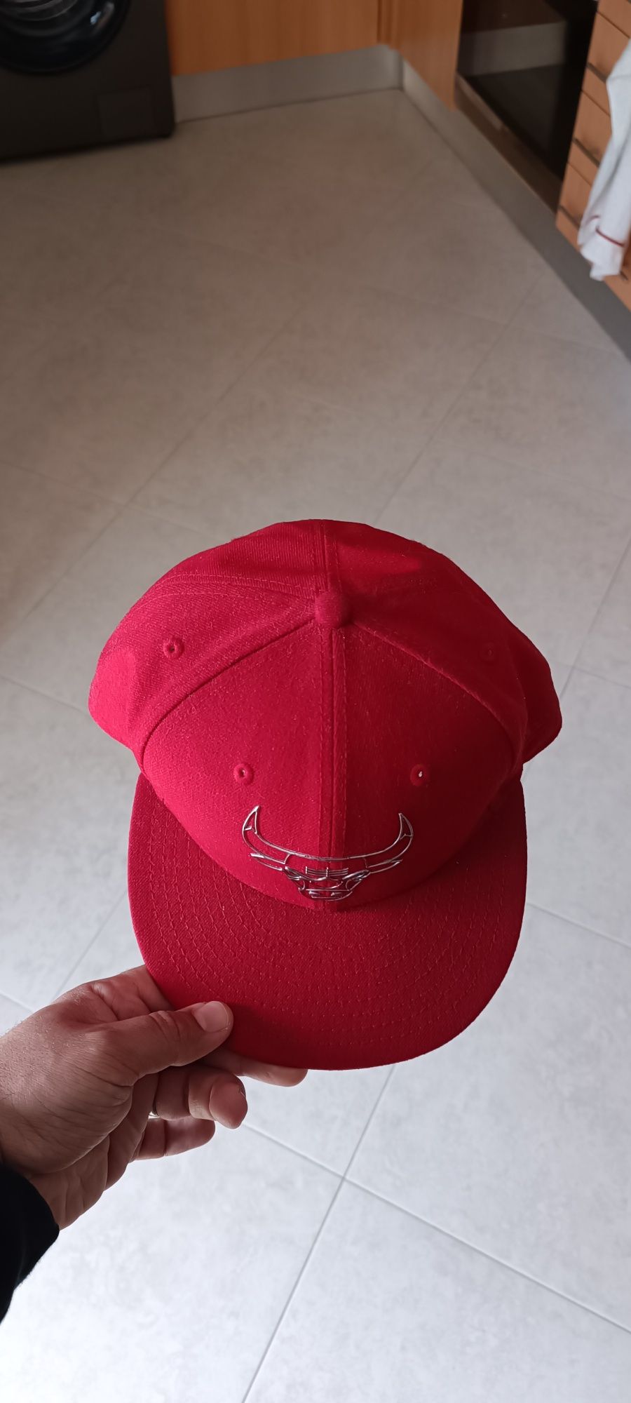 vendo chapéu Chicago Bulls