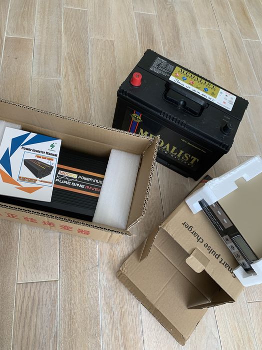 Інвертер, перетворювач, акумулятор.