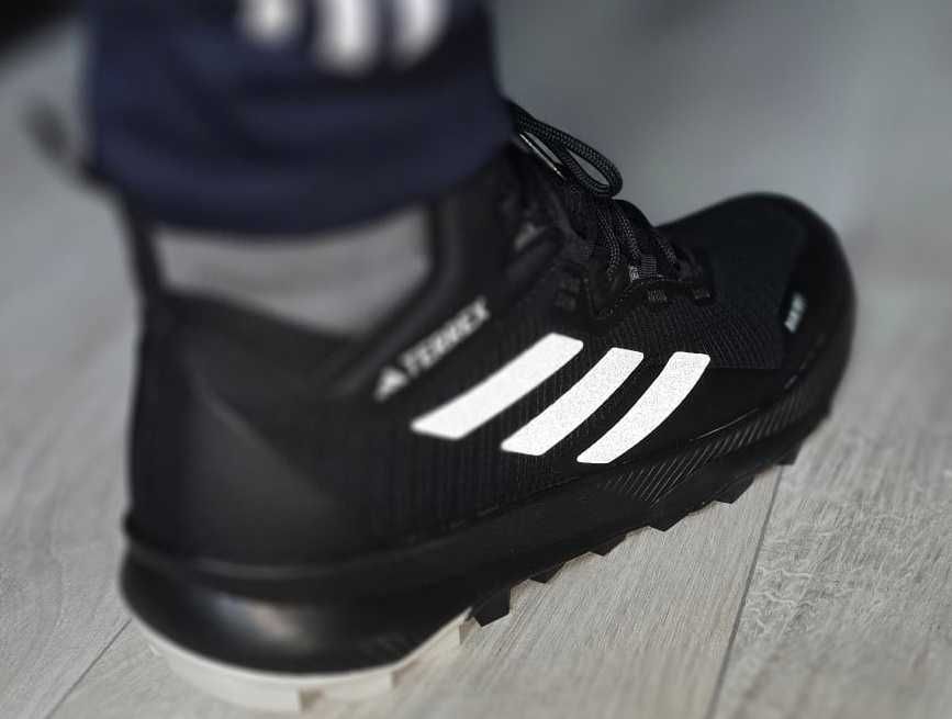 Trekkingi Adidas Terrex WMN Hiker Rain.Rdy Hiking r. 43 1/3