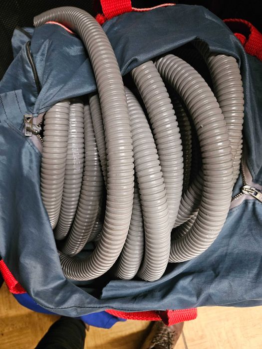 peszel stalowy w osłonie pvc średnica wew. ok. 25 dł. 20 m