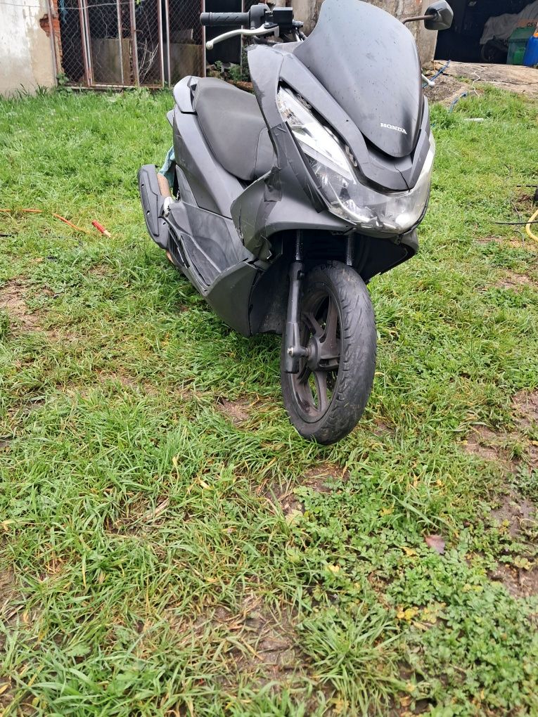 Honda pcx 125 **