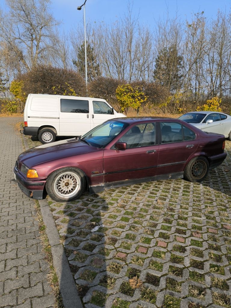 E36 sedan drift zimowy wojownik