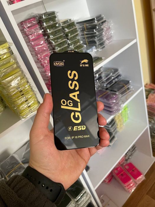 Захисні стекла на усі моделі iPhone!